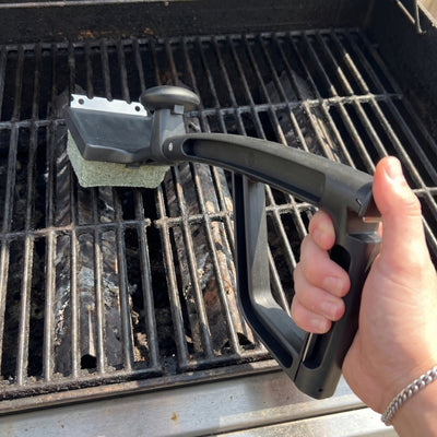 Griller-Pro Cleaner - מברשת לניקוי מנגל עם פטנט ייחודי
